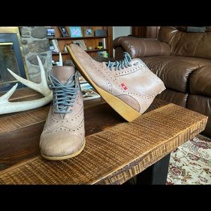 Oliberte Leather Wedge Booties